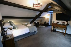 Room 24 DSC_4140